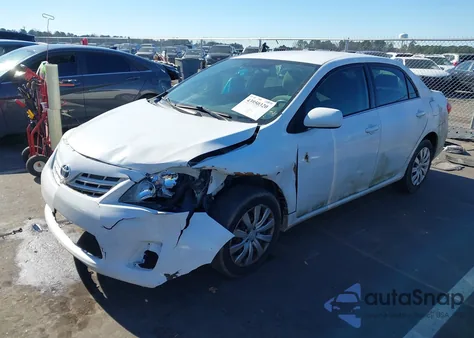2013 Toyota Corolla Le z USA, uszkodzony, nr VIN 2T1BU4EE7DC940364